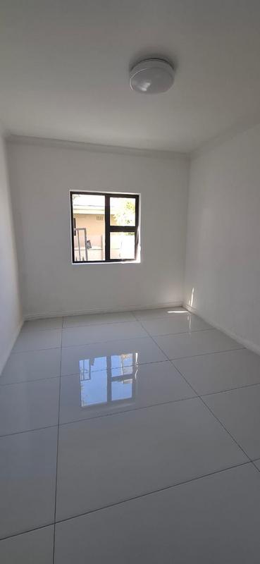 To Let 2 Bedroom Property for Rent in Panorama Western Cape